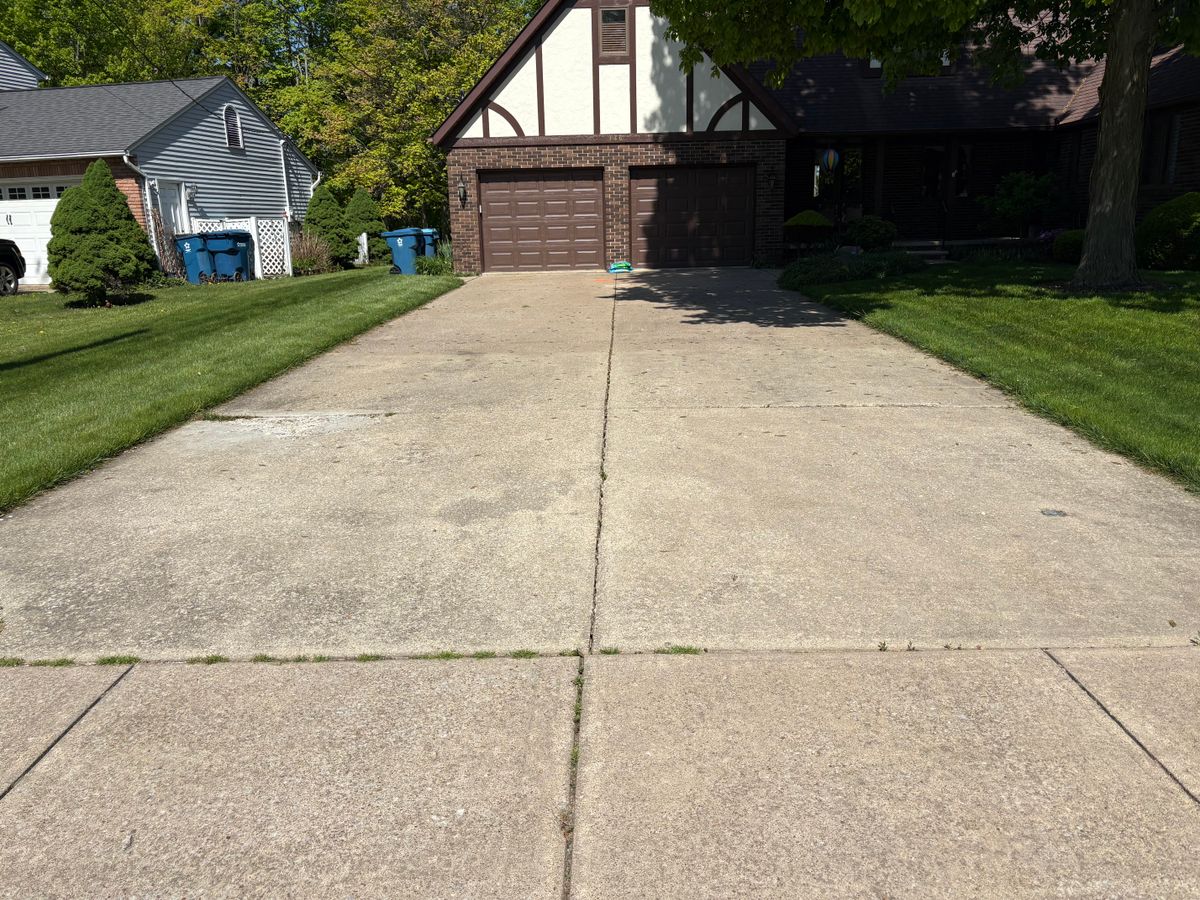 Driveway tear out and replacement for  in Lorain, OH