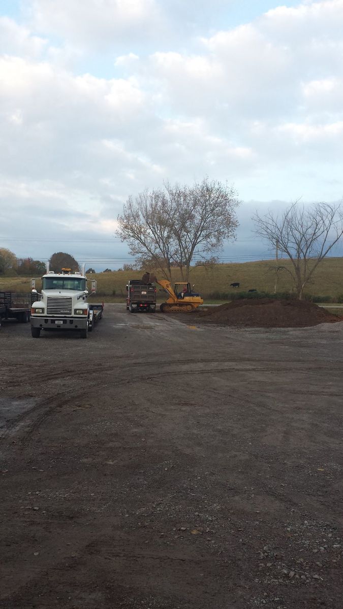 Gravel Hauling for Bodock Trucking Grading in Lebanon, TN