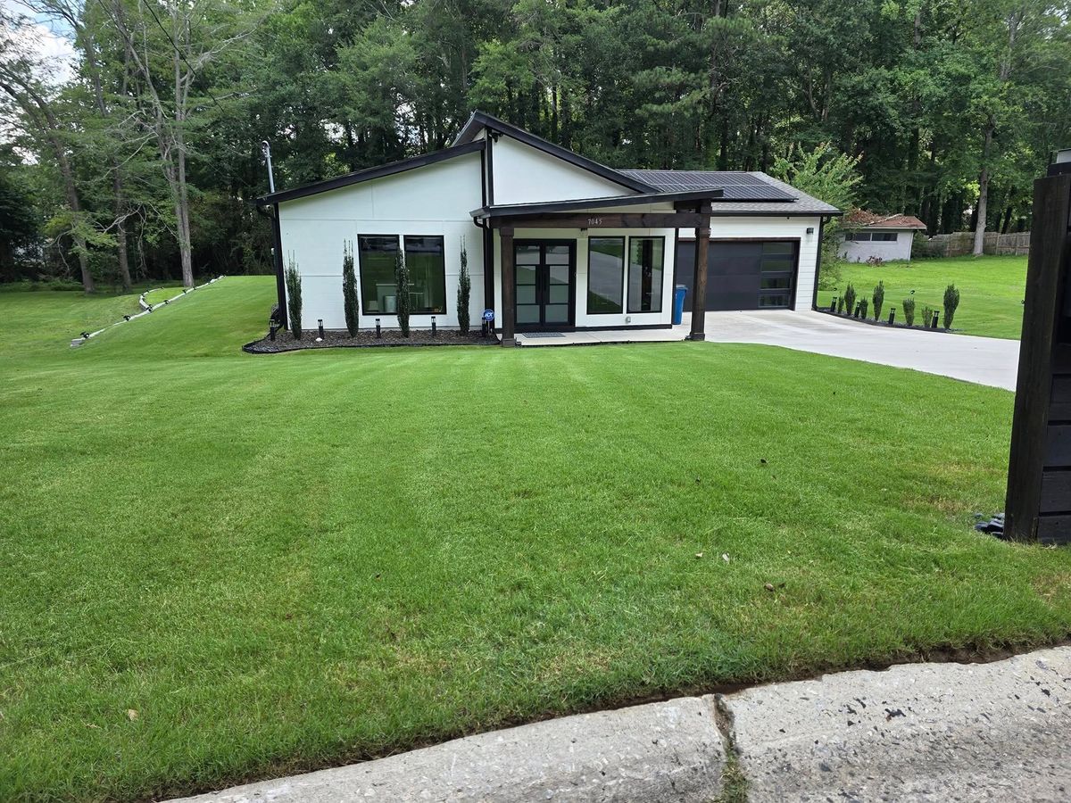 Edging for ACE Lawn Care of Georgia LLC in Atlanta, GA