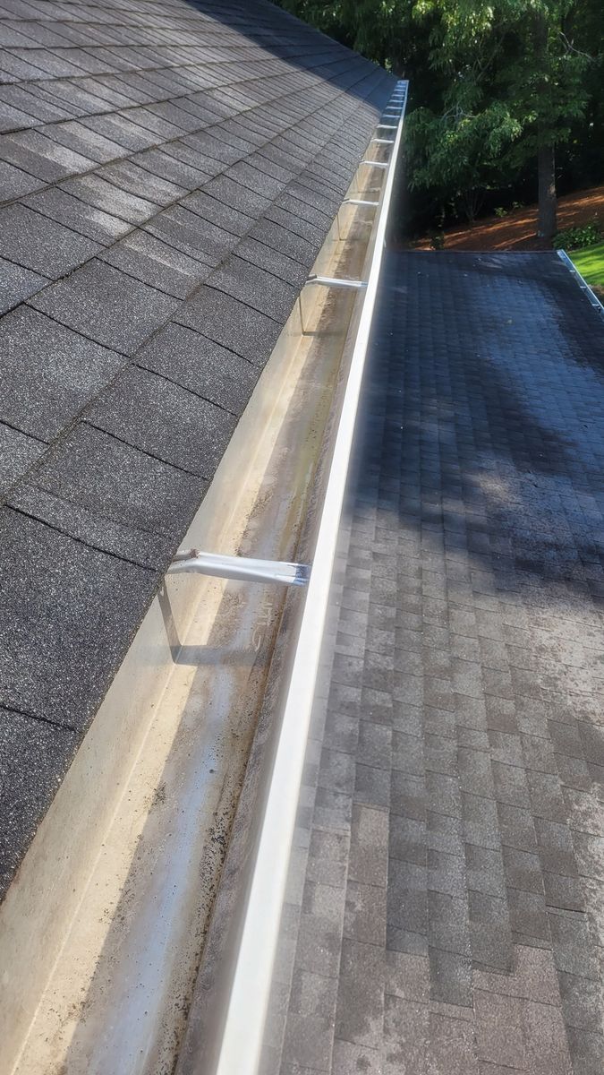 Gutter Cleaning for Perfect Pro Wash in Anniston, AL