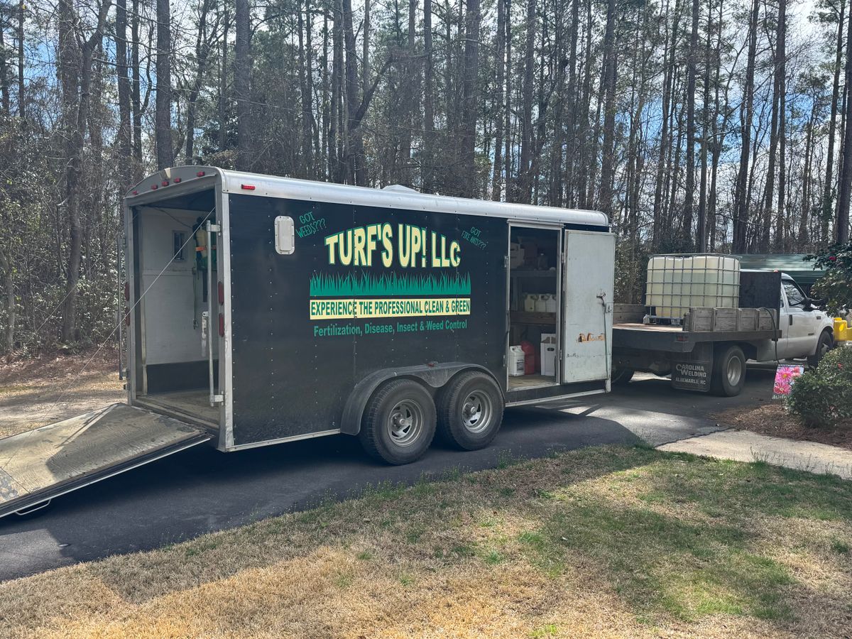 Insect & Weed Control for Turf's Up!  in Lumberton, NC