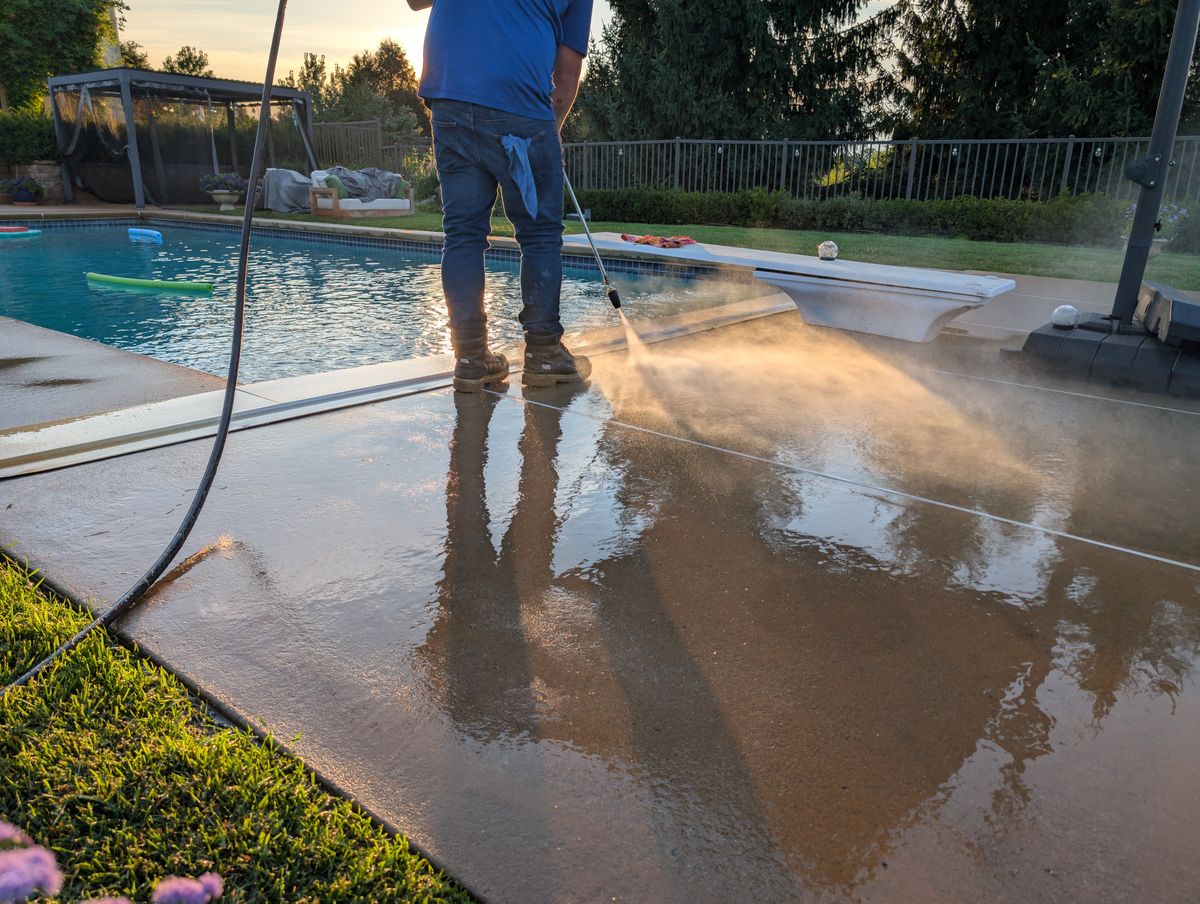Power Washing for Kingdom Power Washing & Window Cleaning in Flushing, MI
