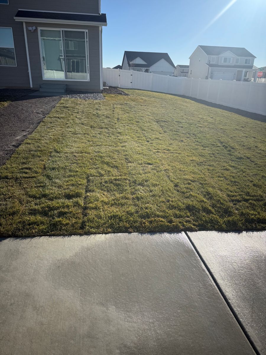 Mowing for Platinum Lawn Service in Santaquin, UT