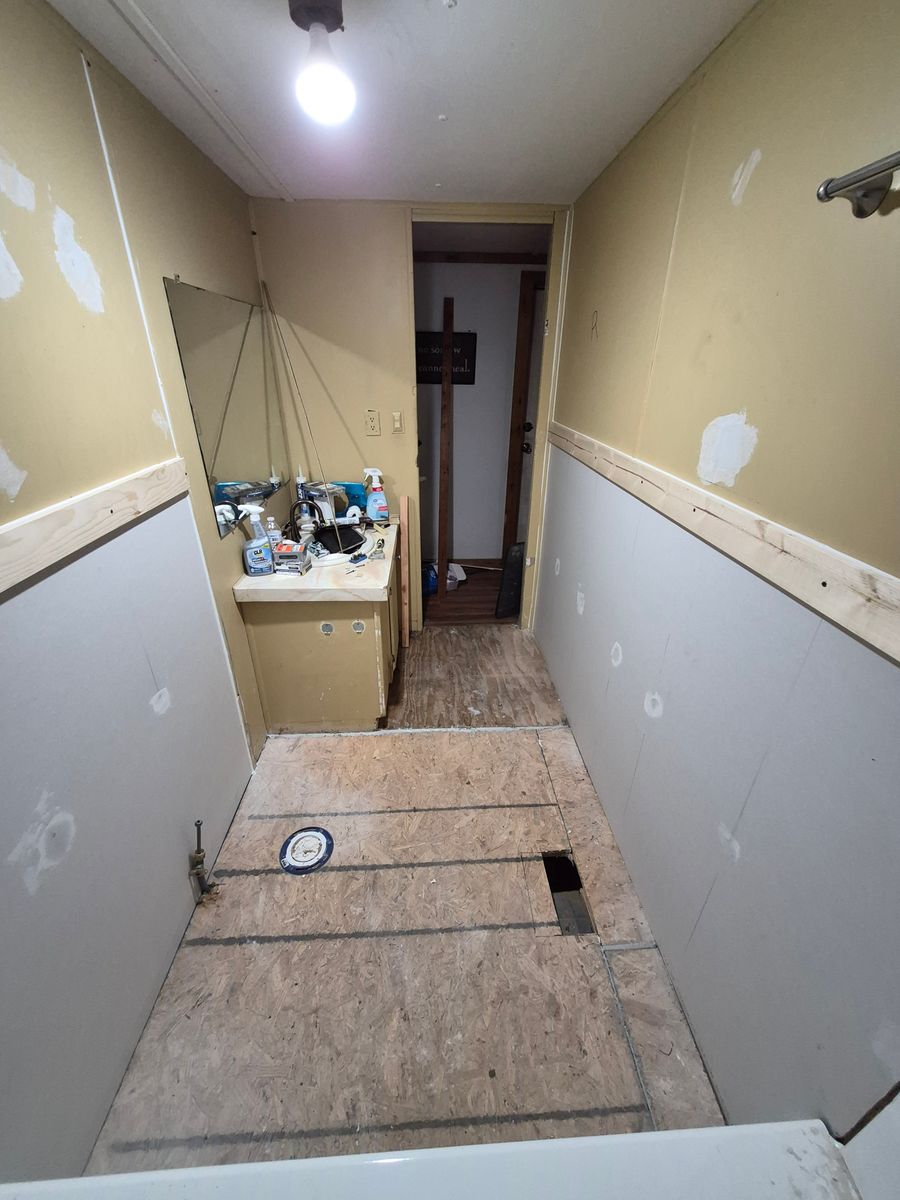 Flooring for D & D Handyman Services LLC in Cottonwood, AZ