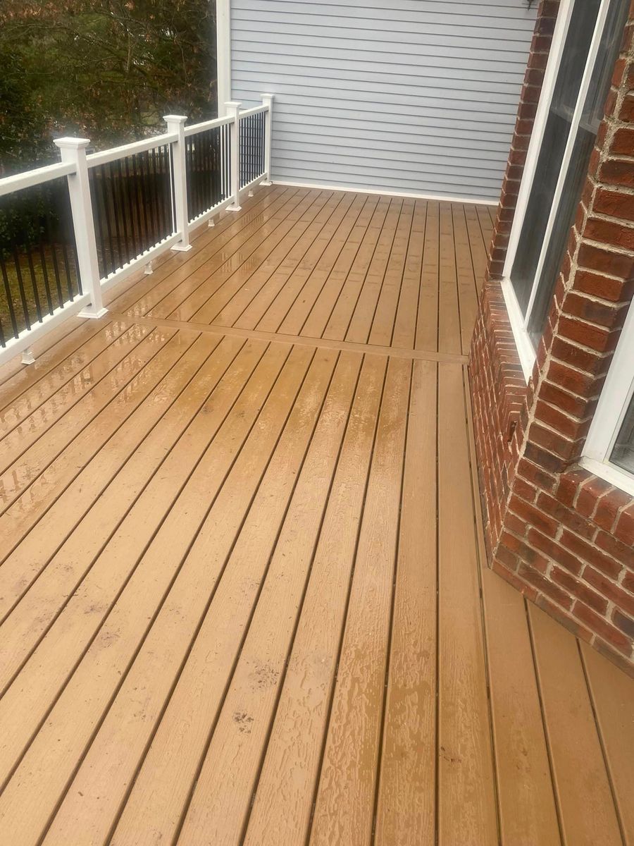 Decks  for Remnant Construction INC in Johnson City,  TN