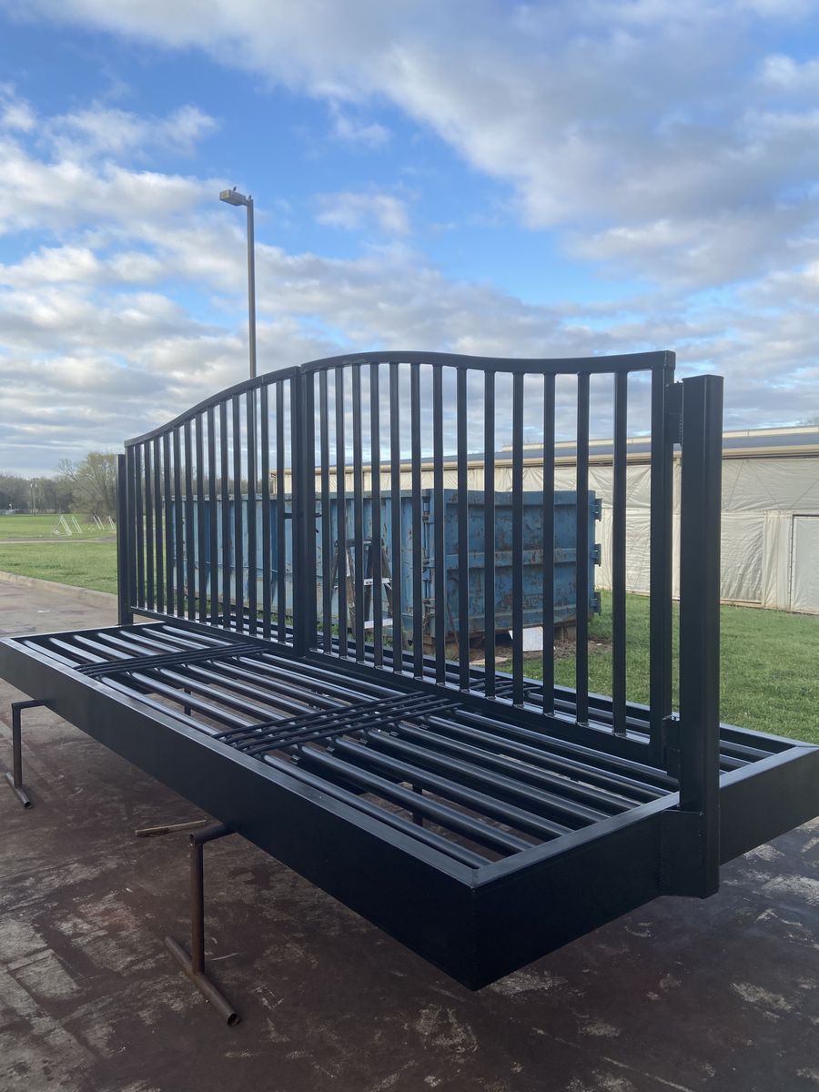 Custom Welding for Rockin L Construction And Welding Services in Bullard, TX