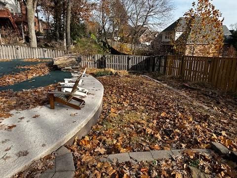 Fall Leaf Cleanup & Removal for Pureleaf Lawncare LLC in Springdale, AR