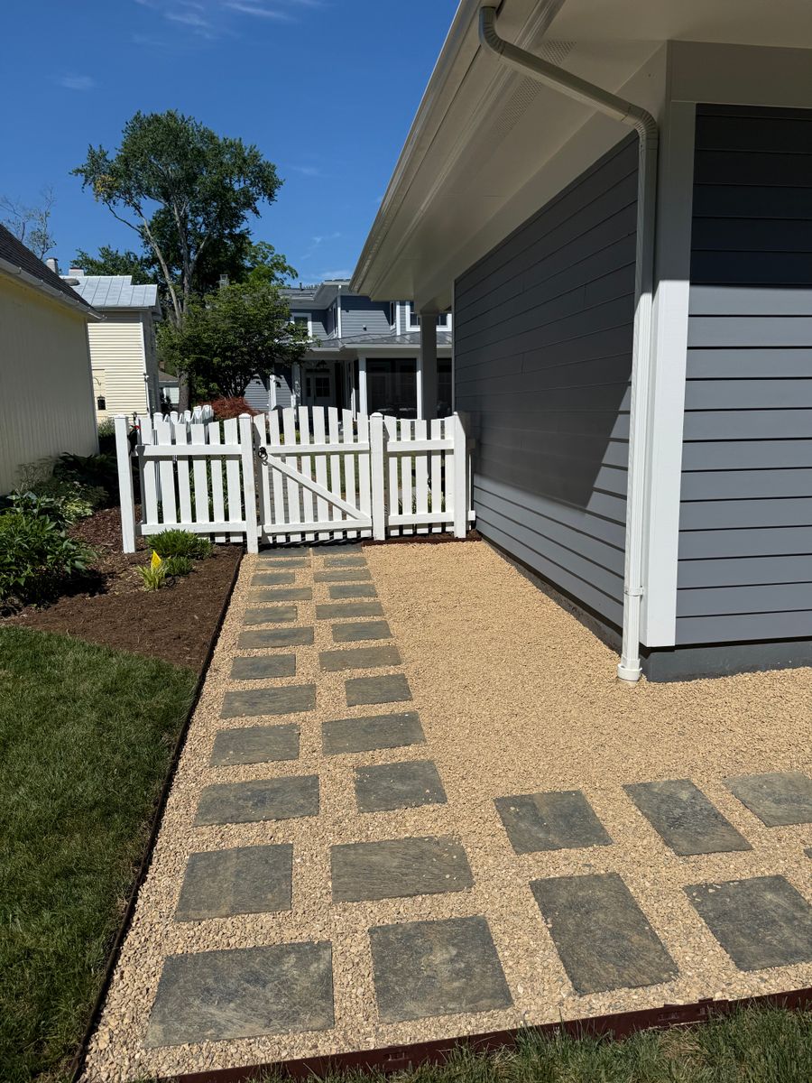 Mulch Installation for Chiles Lawn & Landscaping in Gordonsville, VA