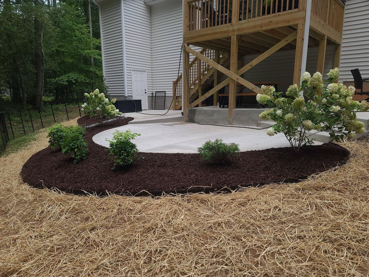 Mulch Installation for Westscape Designs in Lake Gaston, NC