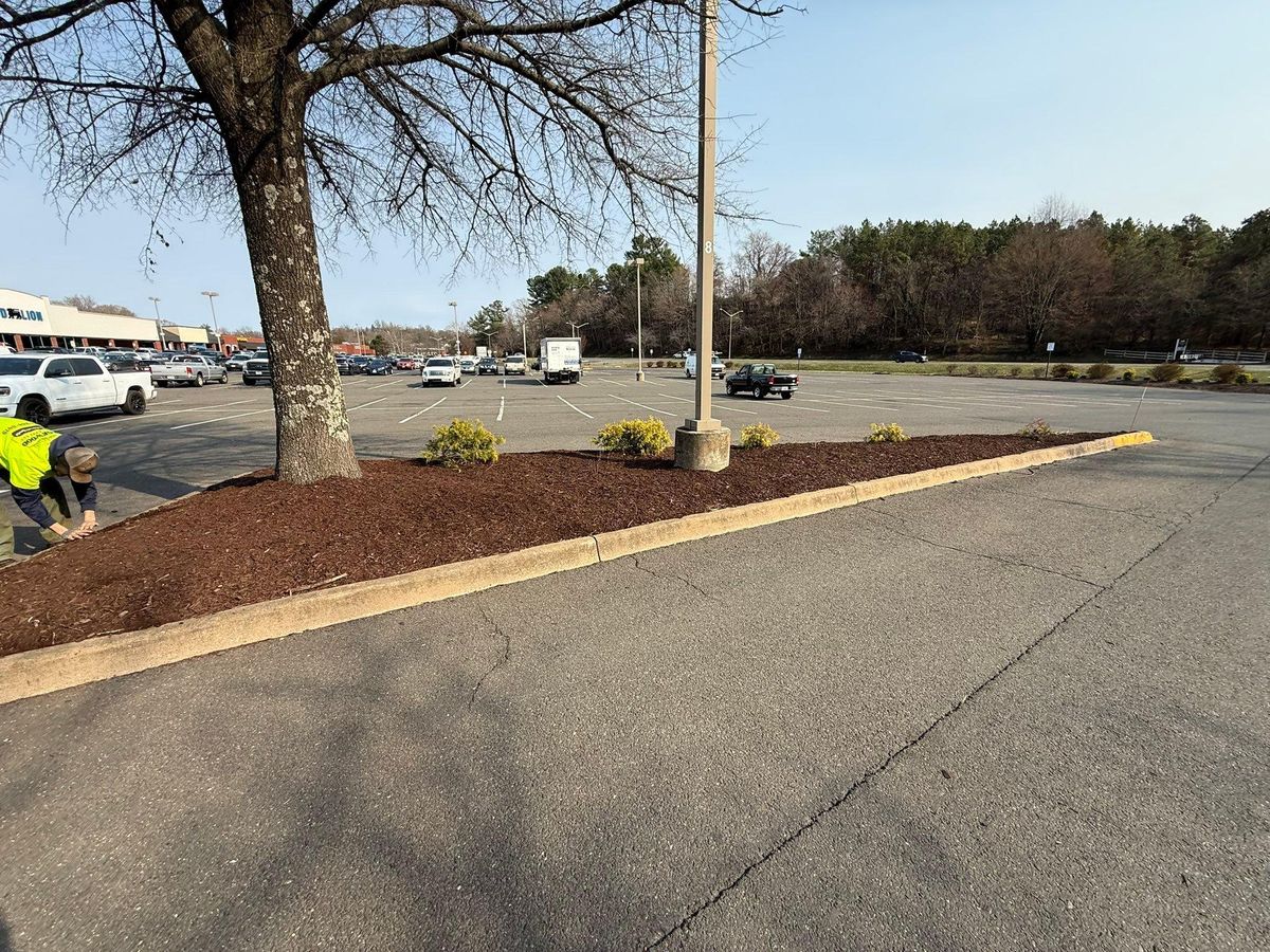 Mulch Installation for Ridgewood Lawn Care LLC in Fredericksburg, VA
