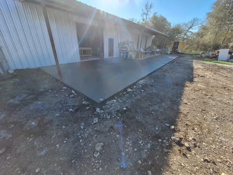 Concrete Slab Construction for Leo's Concrete Crew in Elgin, TX