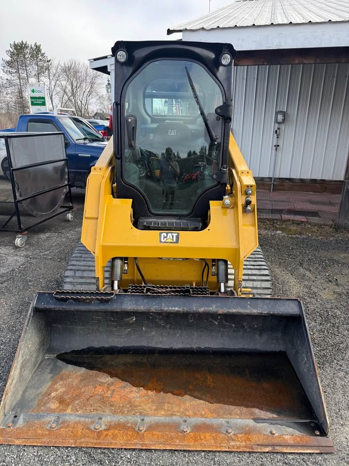 2018 Cat 257D Compact Track Loader for  in Northumberland, NH