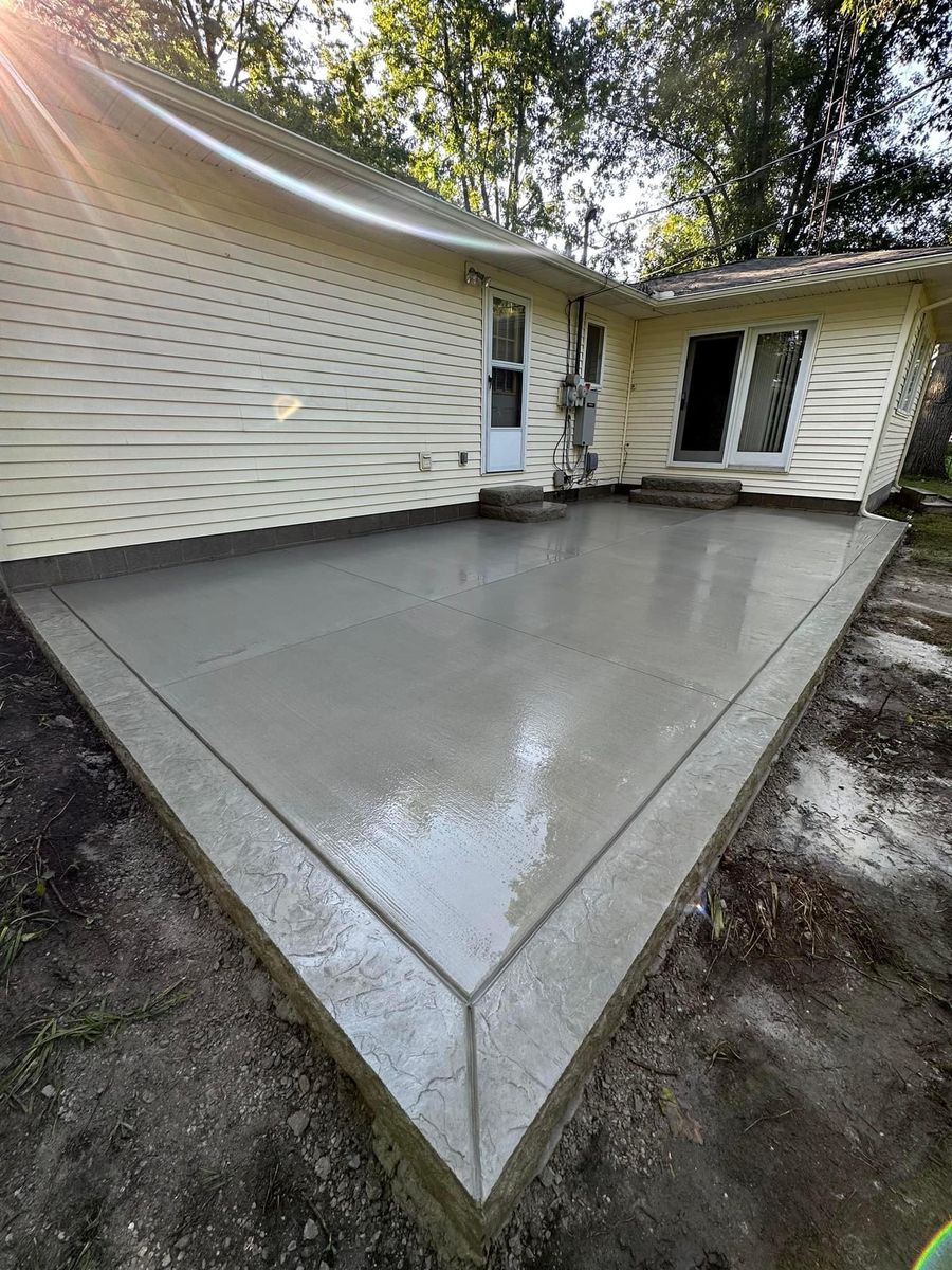 Patio Design & Installation for DeLeòn Cement in Detroit, MI