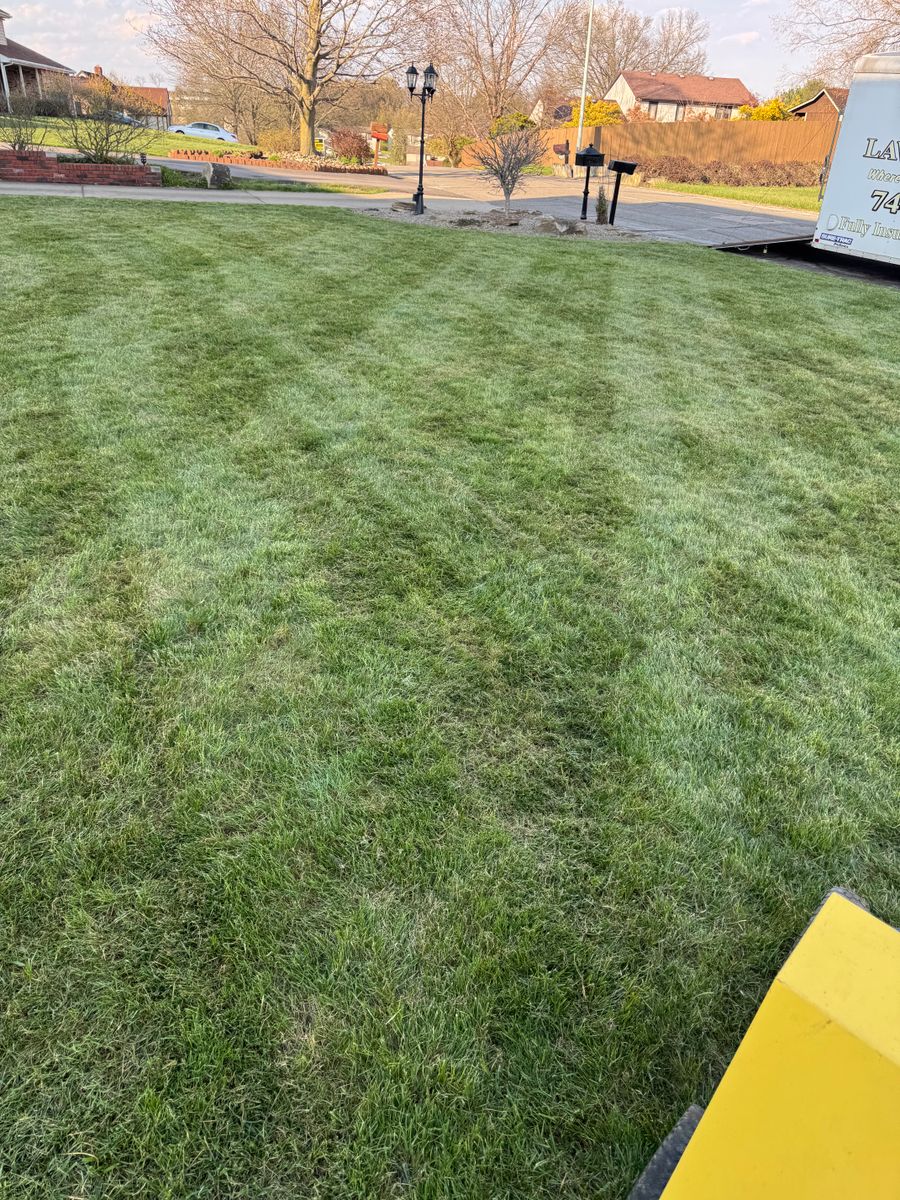 Lawn Maintenance for D&C Lawn Care LLC in Steubenville, OH