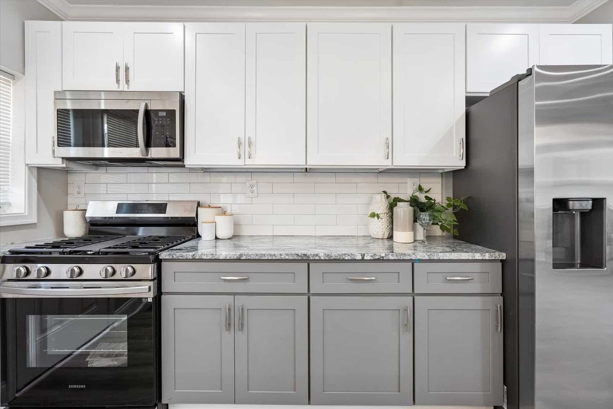 Kitchen Cabinets for Five Star Cabinetry & Interiors LLC in Cleveland, NC