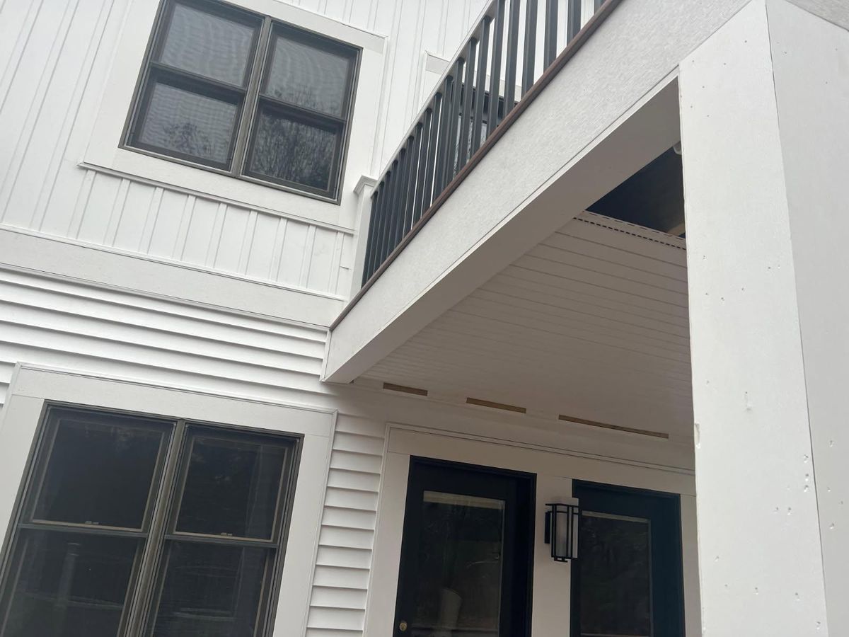 Exterior Painting for Deluxe New World Painting Company  in Cheboygan, MI
