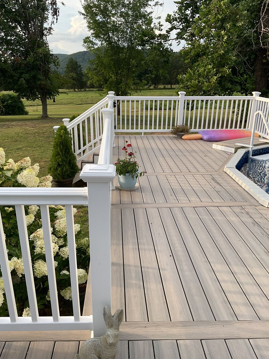 Fencing for Mo’ Joe Construction in Goshen, AR