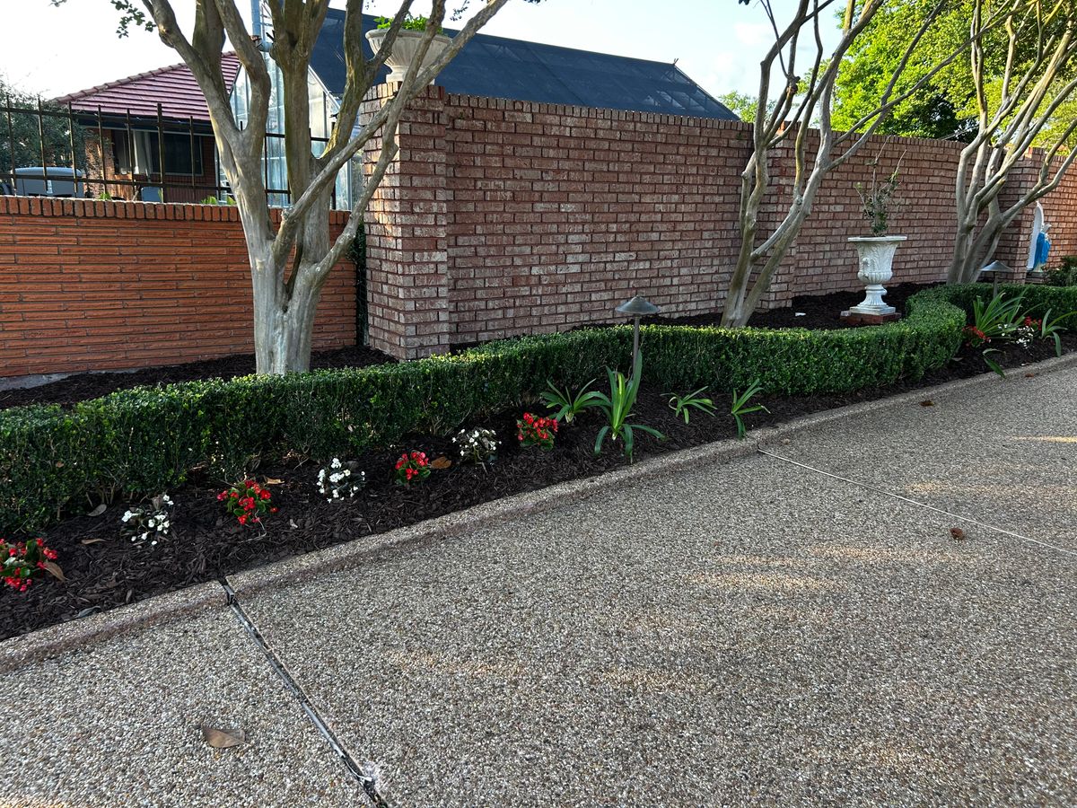 Mulch Installation for Jay C’s Touch Landscaping & Pressure Washing Services LLC in Marrero, LA