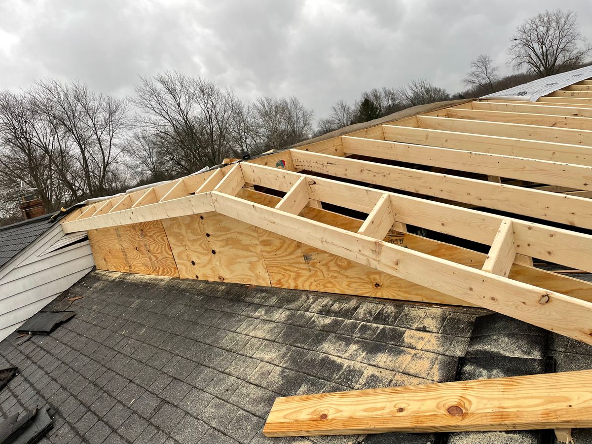 New Home Construction for Fixin’ Hixson’ in Medina, OH