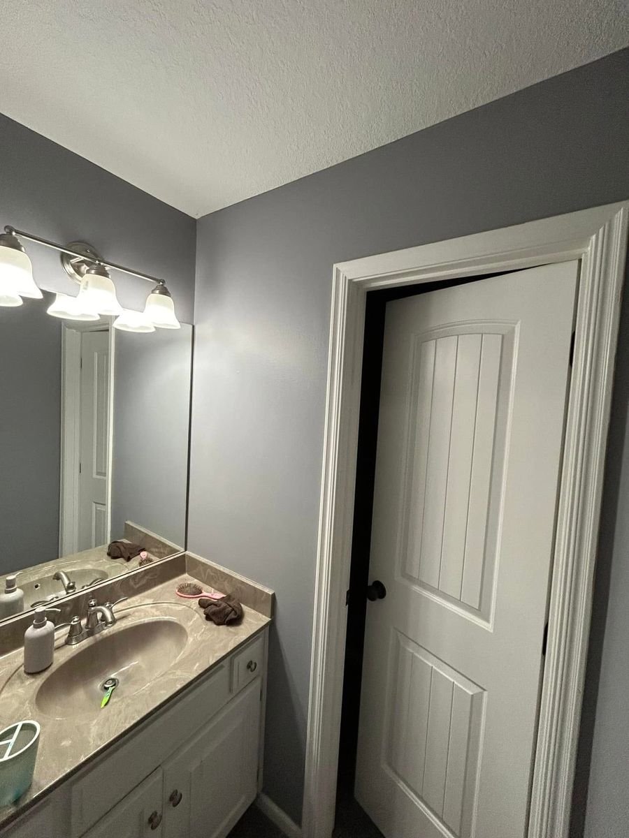 Interior Painting for Higgins Heartland Painting & Remodel in Grain Valley, MO