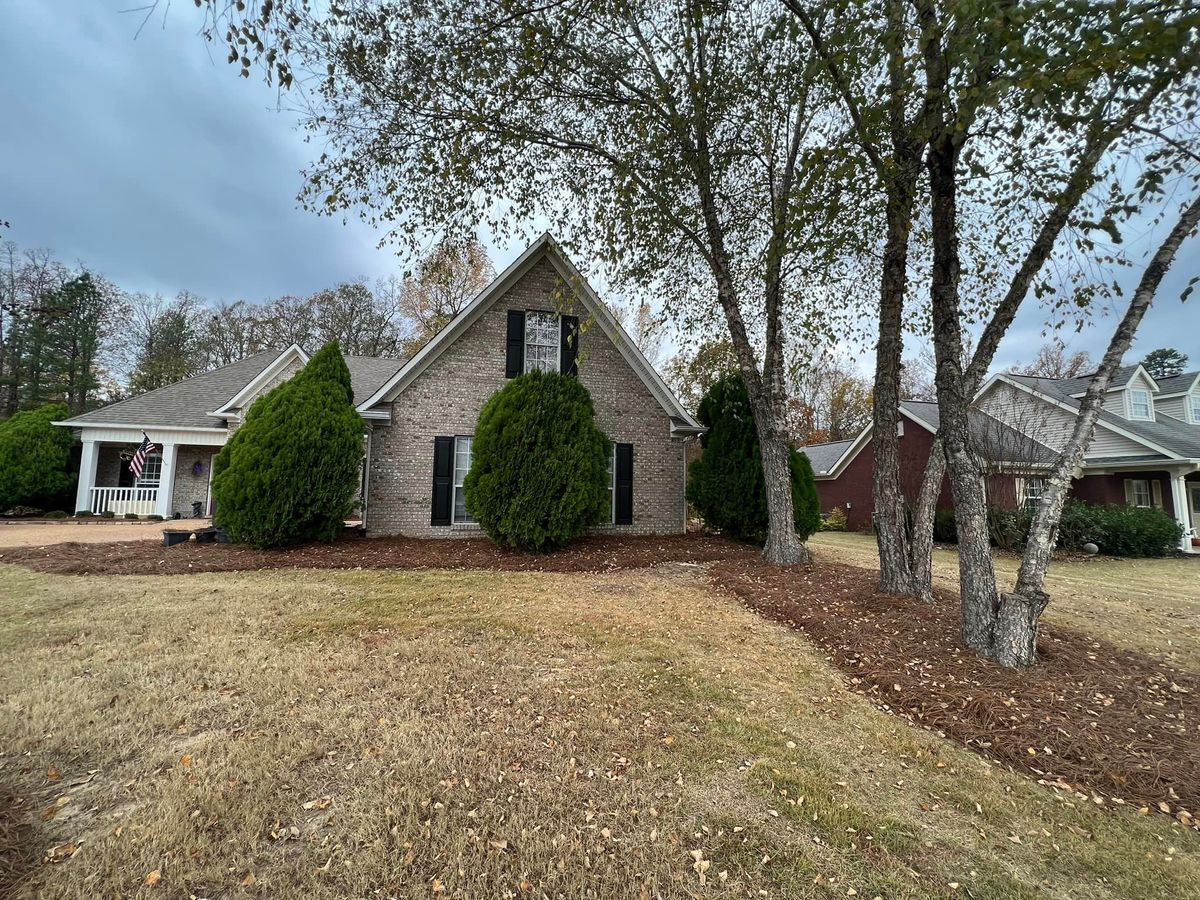 Mulch Installation for Childers Lawn Maintenance LLC  in Oxford,  MS