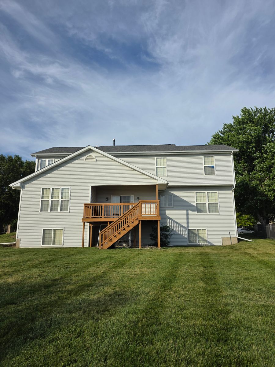 Siding and Windows for Roof Doctors Roofing & Restorations LLC in Urbana, IL