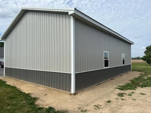 Pole Barns for New Vision Construction Company in Fort Wayne, IN