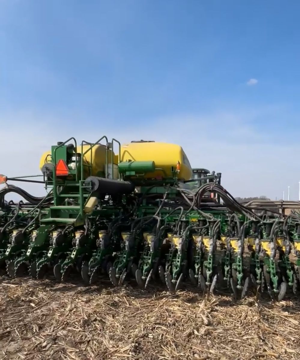 Farming for Legge Farms and Drainage in Garner, IA