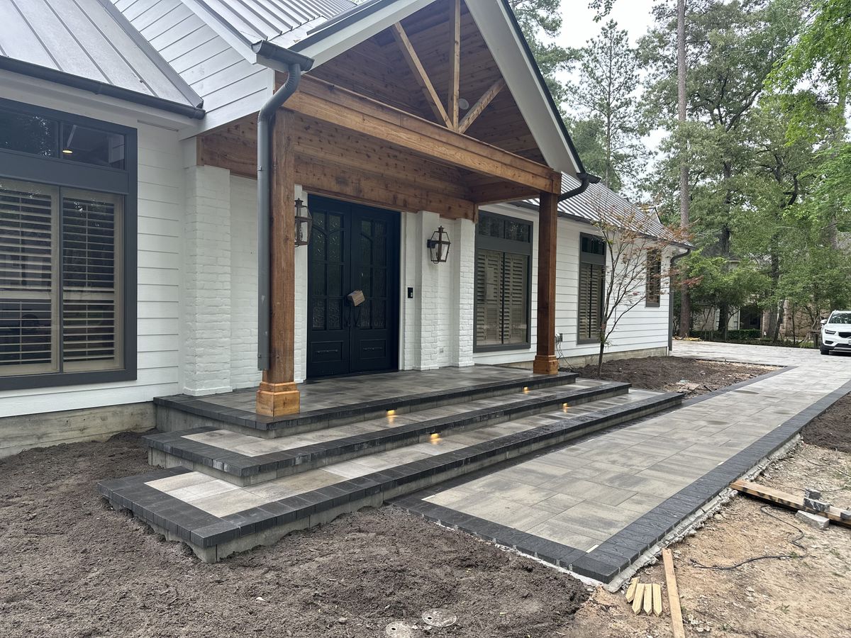 Hardscaping for Atlas Land Design in Creekside Park, TX