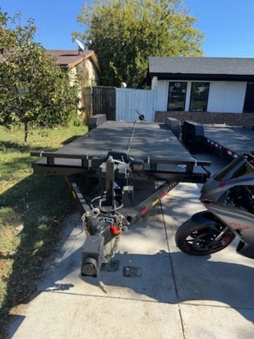 Trailer Rentals for Living Stream Renovations LLC in Dallas, TX
