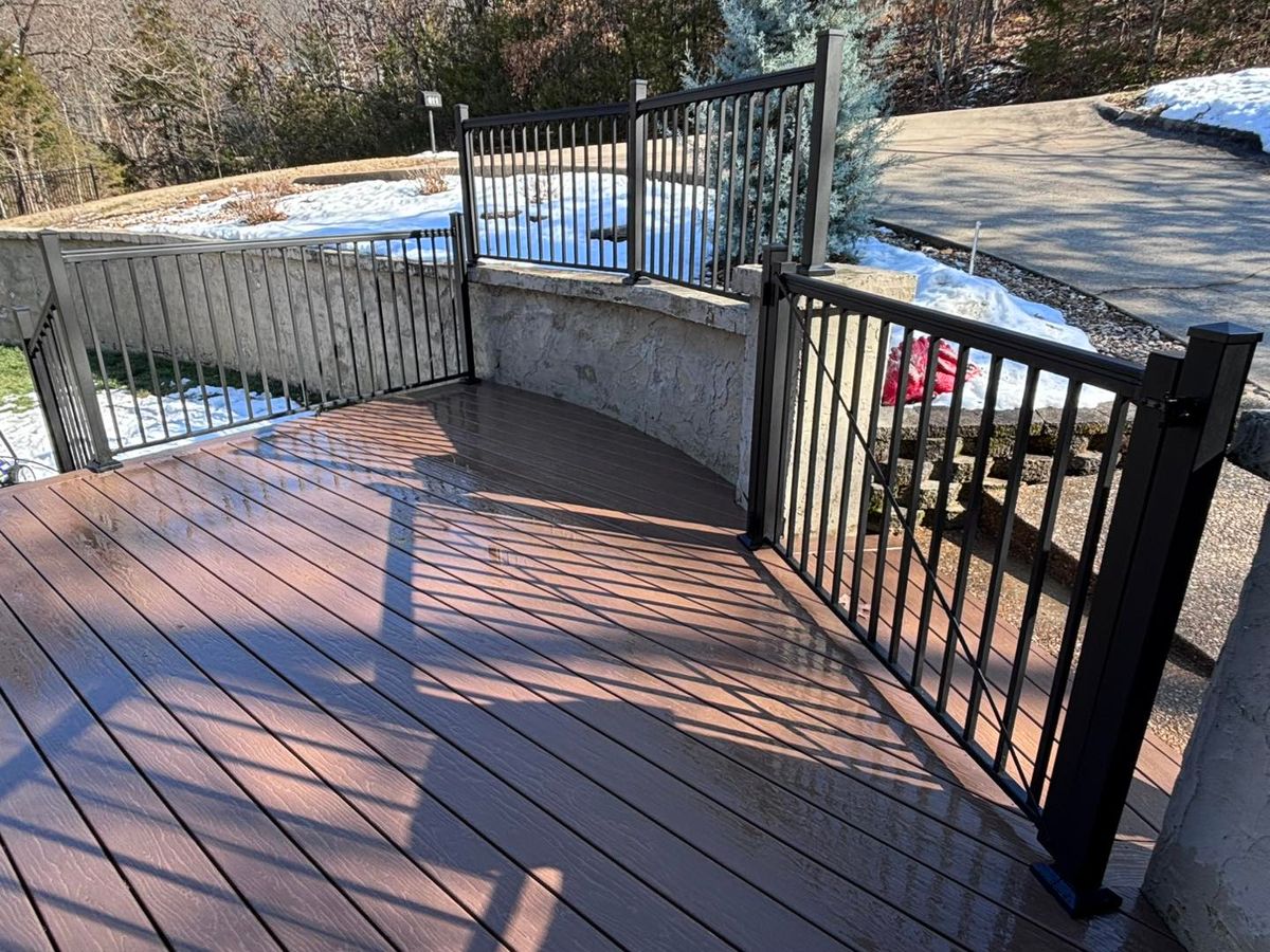 Deck and Patio Construction for Natural State Deck Builders in Pea Ridge, AR