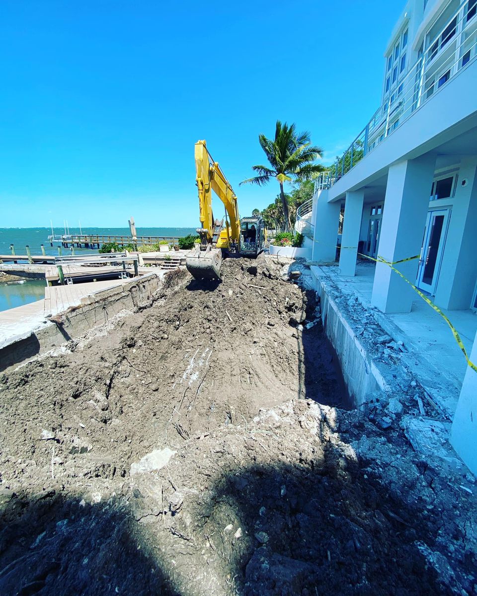 Commercial & Residential Demolition for BT McCarthy Construction in Sarasota, FL