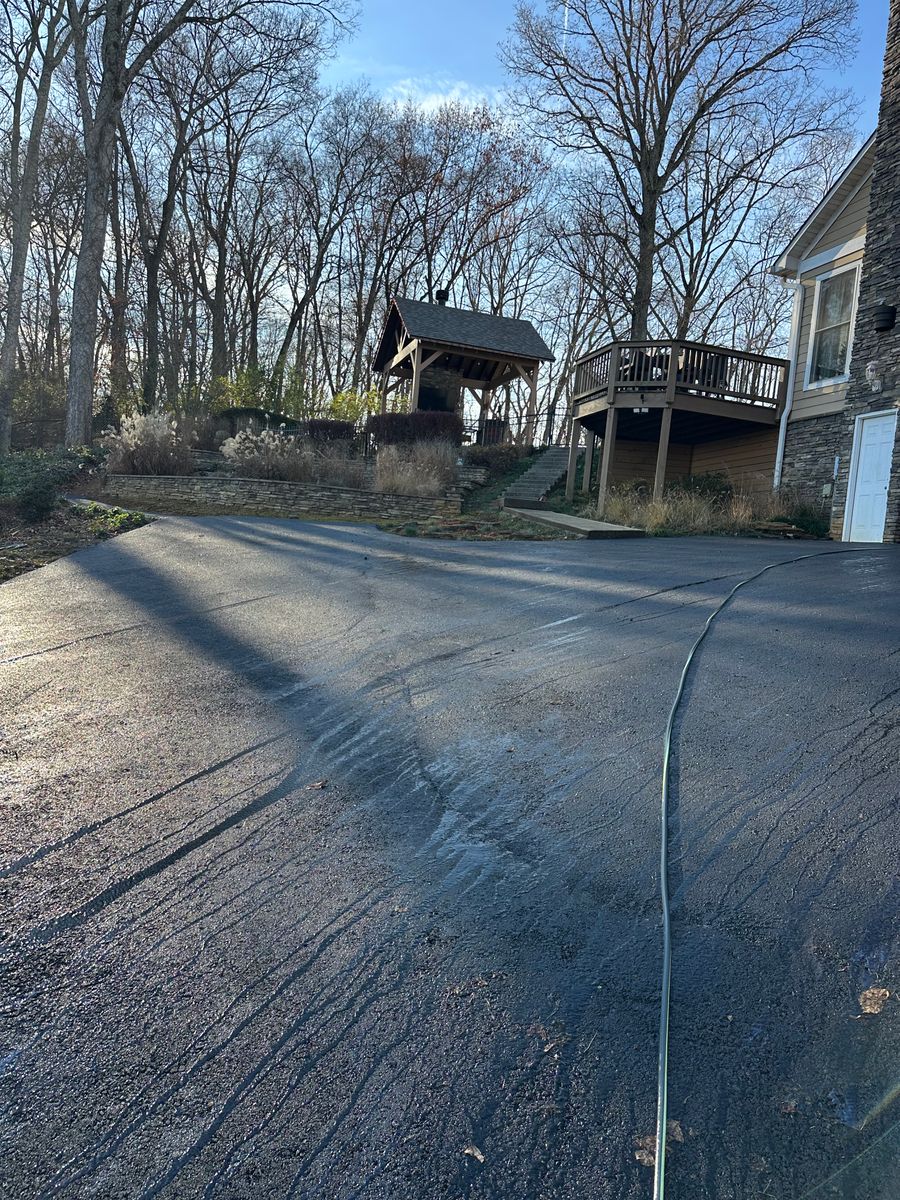 Asphalt Paving for Metzler Paving and Sealcoating LLC in Jacksboro, TN