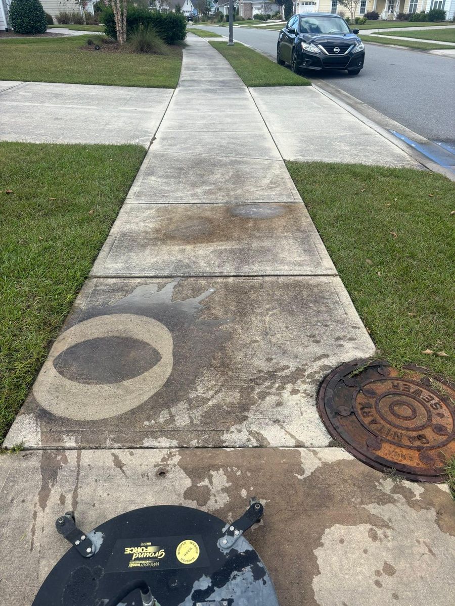 Hardscape Cleaning for Living Stream Pressure Washing in Wilmington, NC