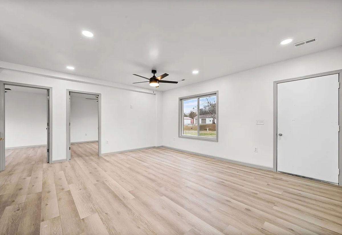 Flooring for Integrity Builders in Cadiz, KY