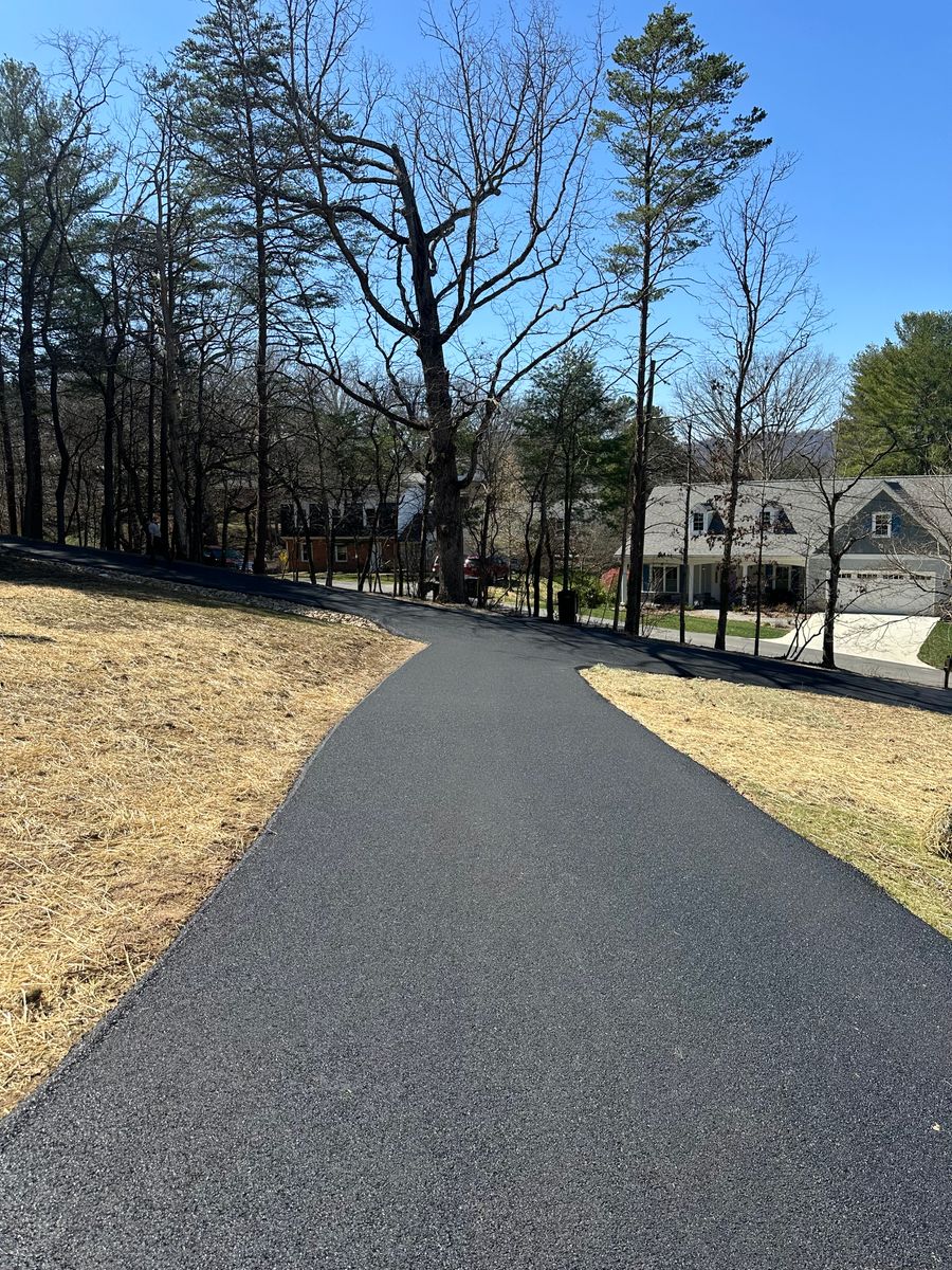 Asphalt Driveways for James R Carter Paving in Roanoke, VA