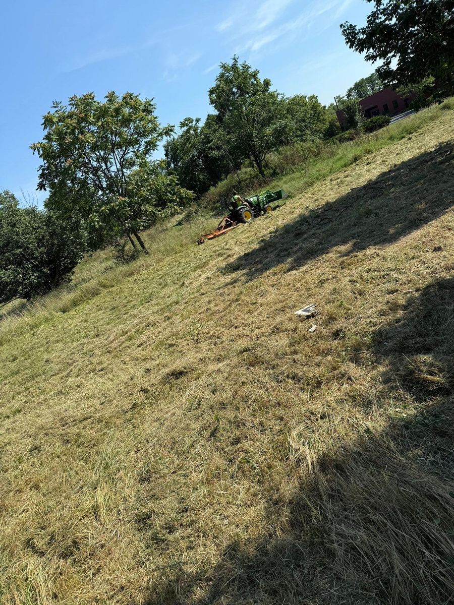 Fall Clean Up for Jonathan A. Henne Property Services. in Hamburg, PA