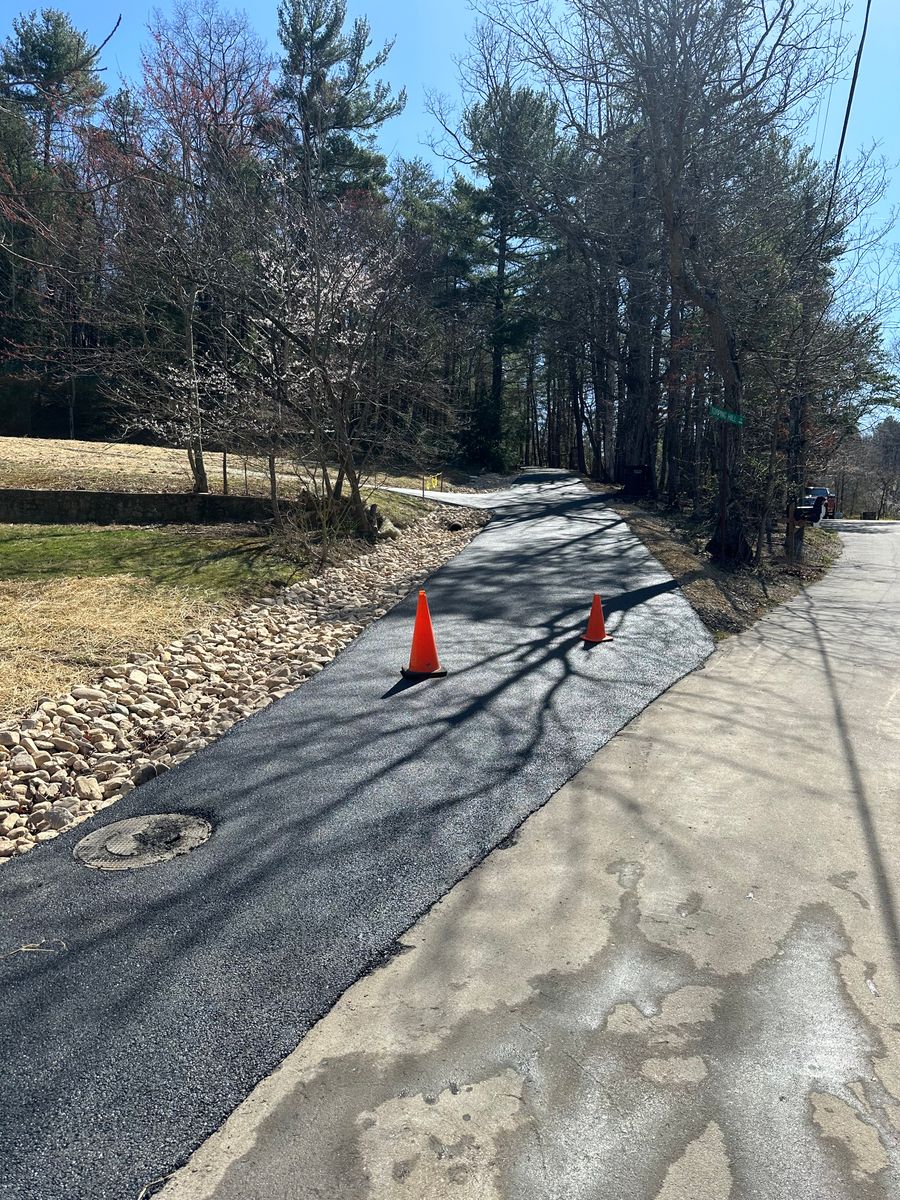 Asphalt Driveways for James R Carter Paving in Roanoke, VA