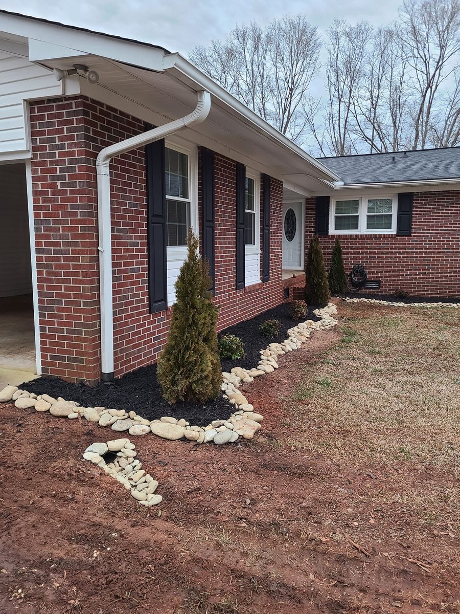 Shrub Trimming for Paradise Landscaping and Tree Service in Greenwood County, SC