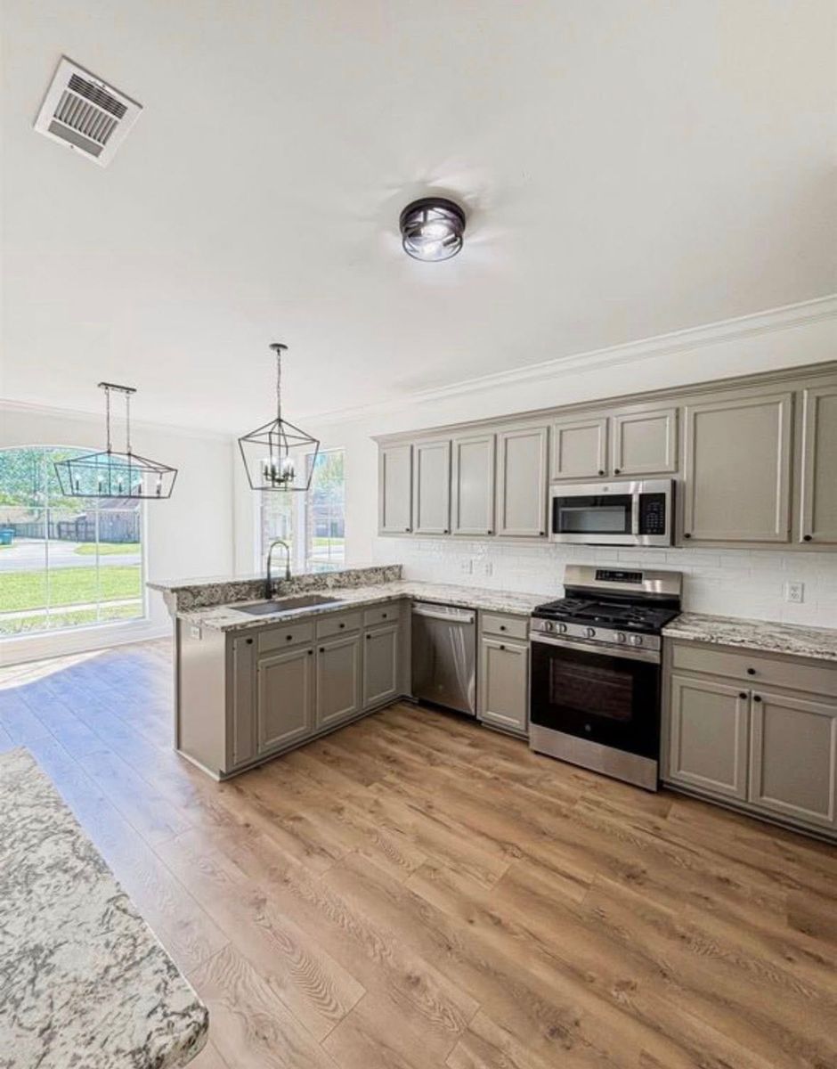 Interior Painting for BAYOU BUILD & PAINT in Gonzales, LA