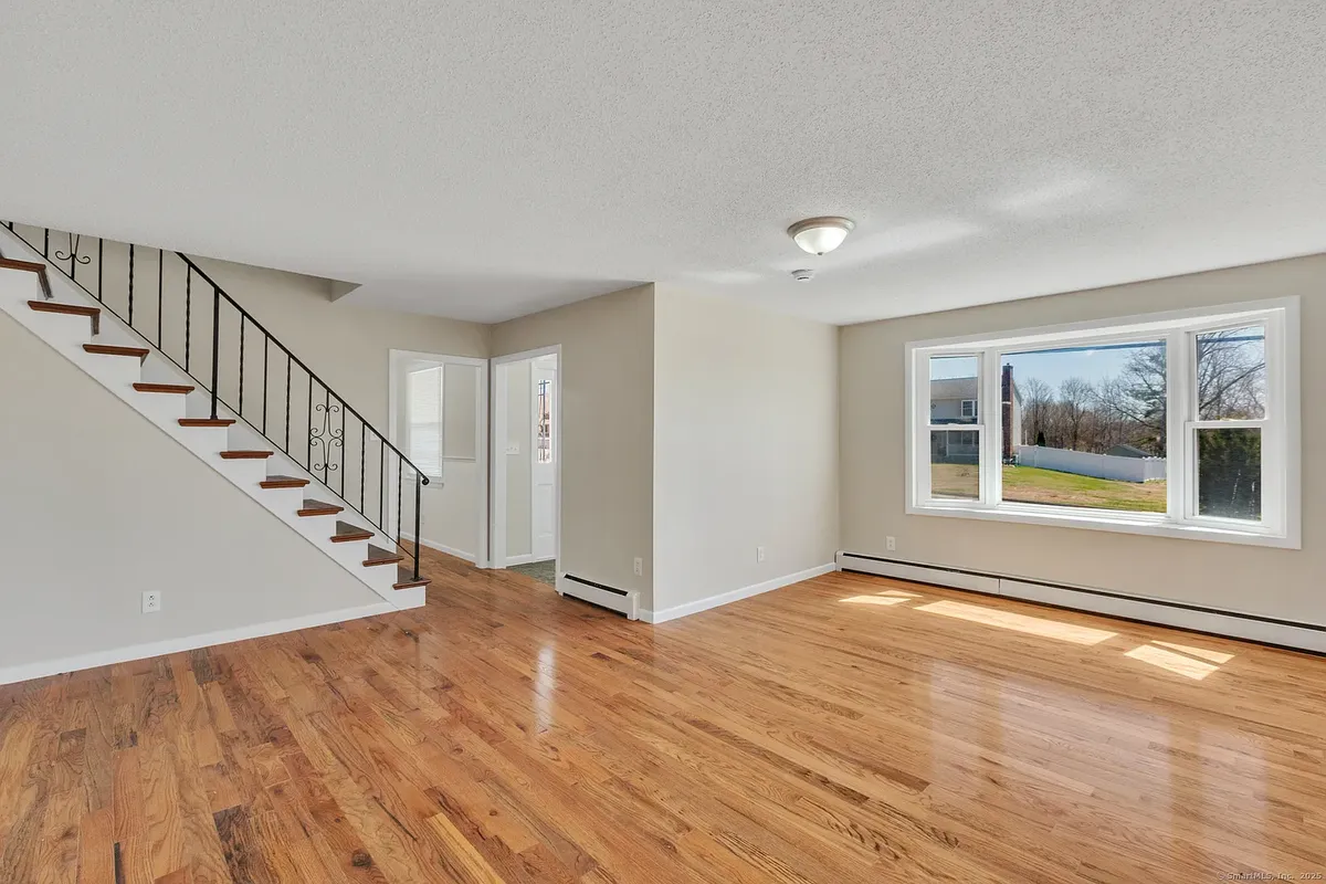 Under Contract: 419 Main St, Somers, CT 06071 for Nelson Foss - Realtor in South Windsor, CT