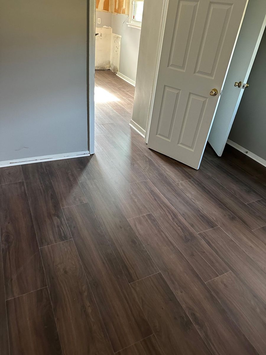 Luxury Vinyl Flooring for Jason Tench Flooring LLC in Richmond, VA