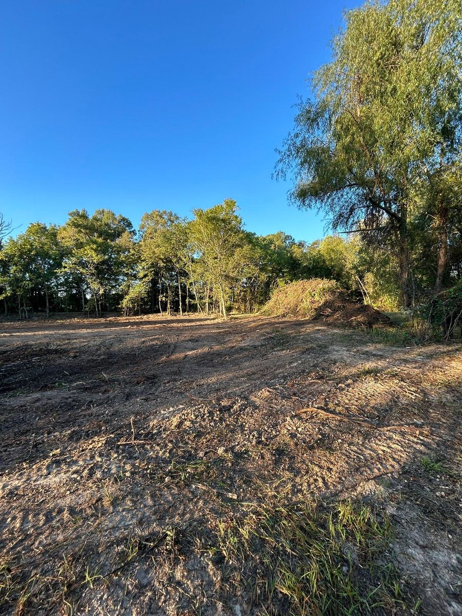 Dirt-River Sand-Limestone Hauling for Lambert Equipment Services in Hessmer, LA