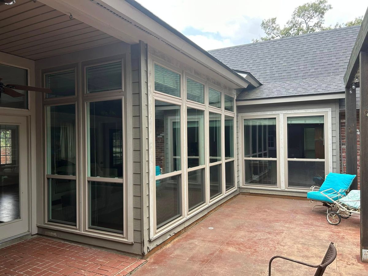 Window Repair and Replacement for Well Hung Windows & More in Hot Springs, AR