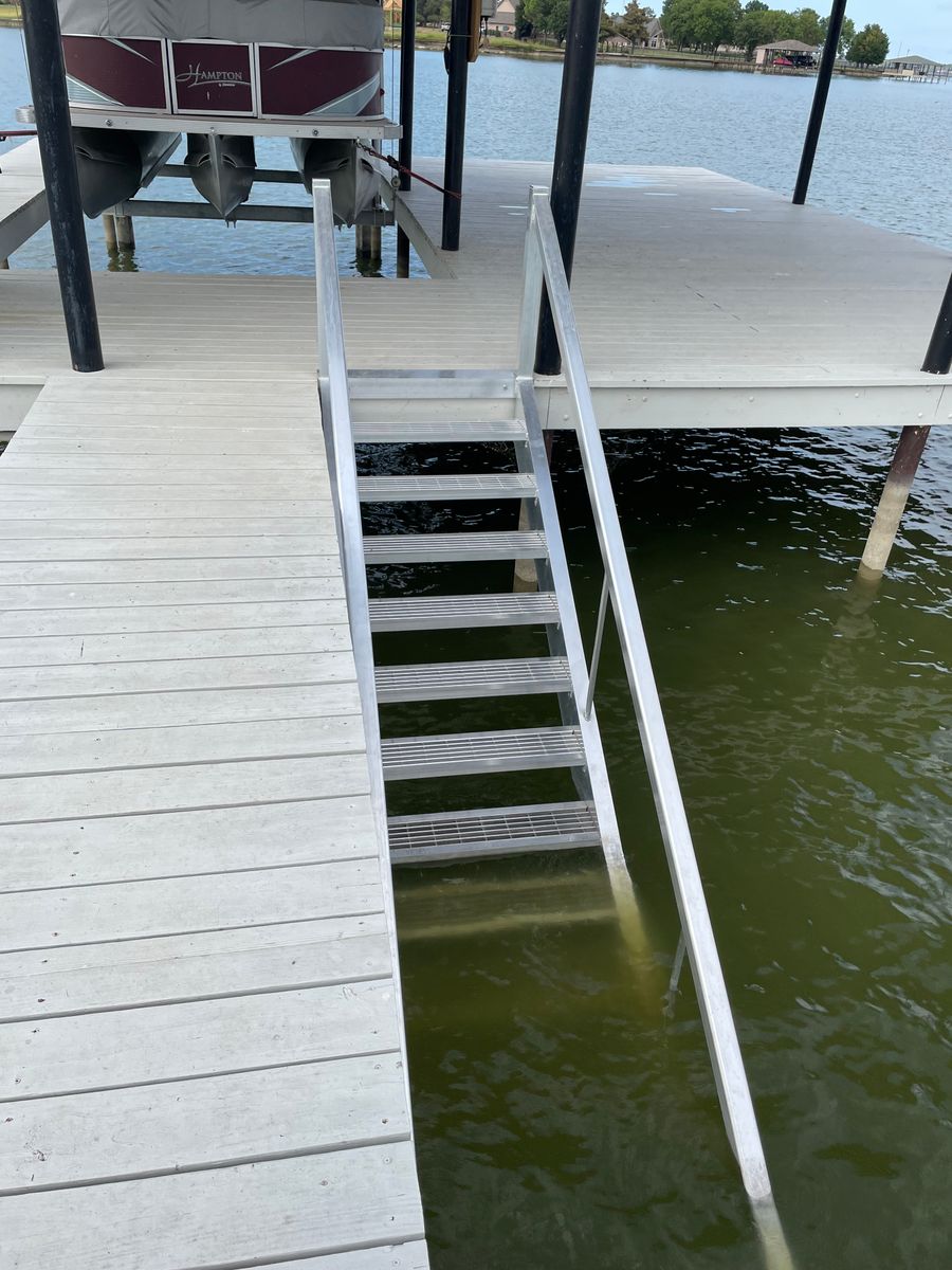 Lake Steps for BR Construction LLC in Corsicana, TX