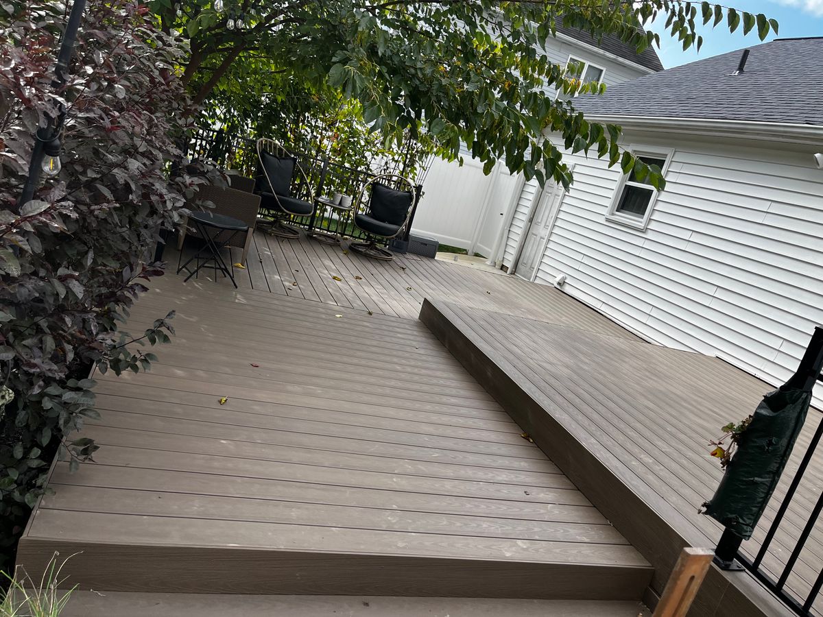 Composite Deck for Castle Fence and Deck LLC in Medina, OH