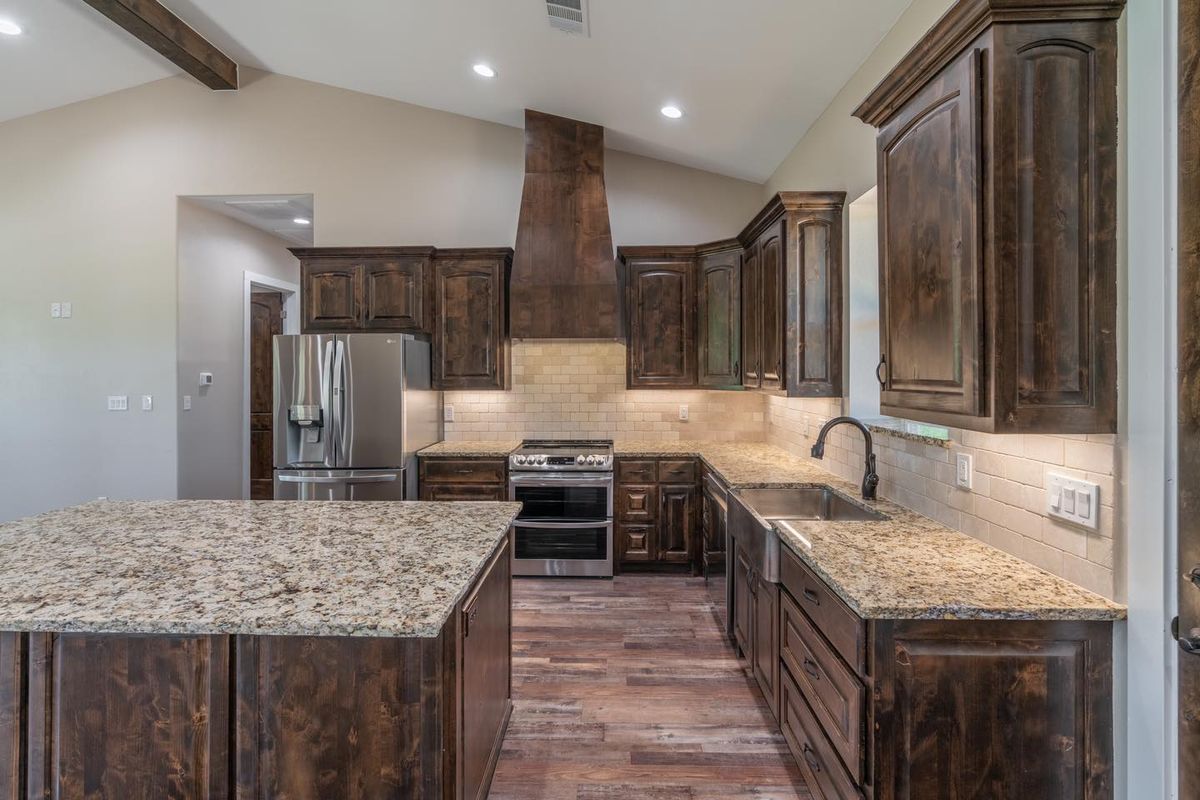 Kitchen Installations for T & C Metal Builders in Northeast, TX