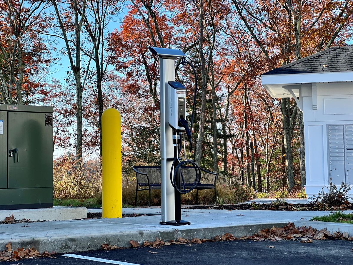 Electric Vehicle Charging Solutions for Daniels Electric LLC in Groveland, MA