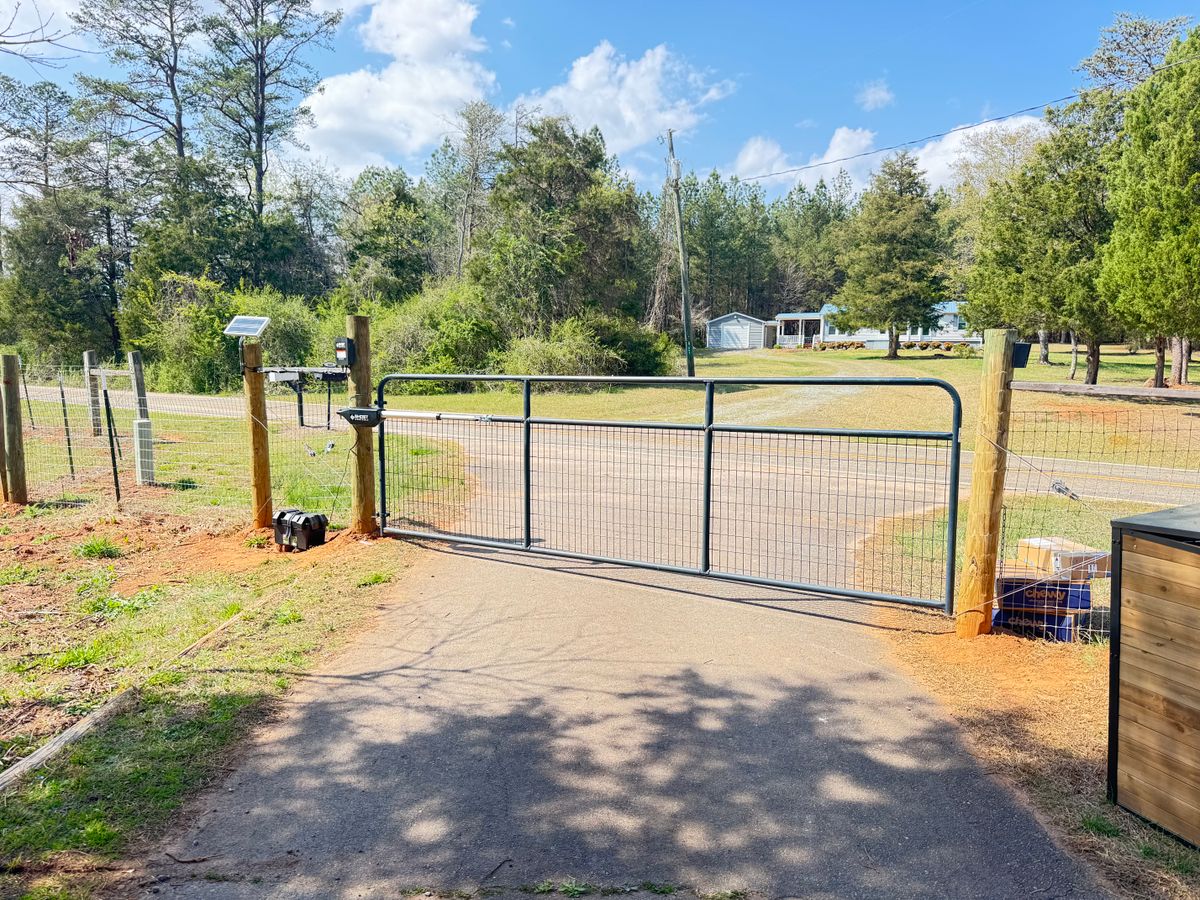 Gate Installation for DR Solutions LLC in Boiling Springs, SC