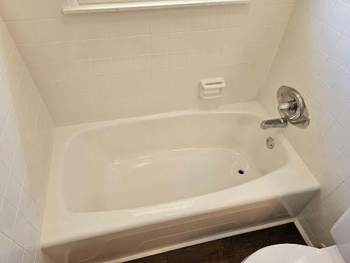 Tub Reglazing for Tub Life Resurfacing in Adairsville, GA